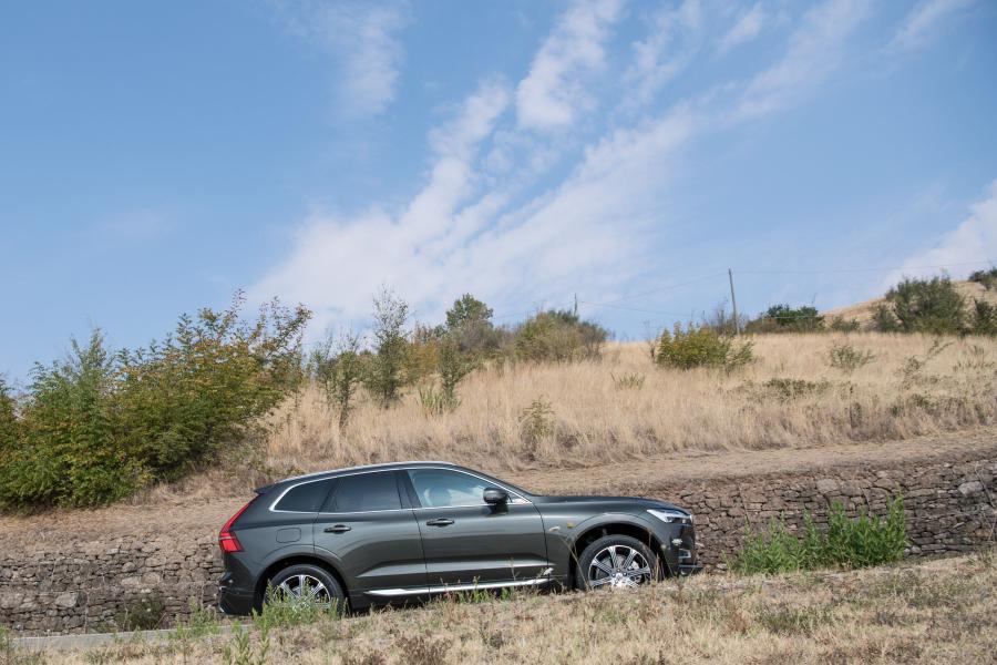  Volvo XC60 D4 Inscription 2017 года  (WW) (фото 11 из 18)